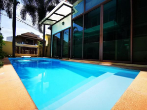 82Patong [Excellent Location in Patong] Private Pool Villa [Extremely Convenient] Walk to [Jungceylon] [Bannzan Seafood] Butler in Core Business District